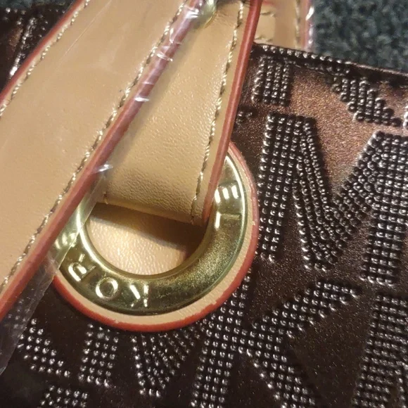 Michael Kors Brown Jet Setter Unique Tote Metallic Brown Bag - Picture 3 of 16